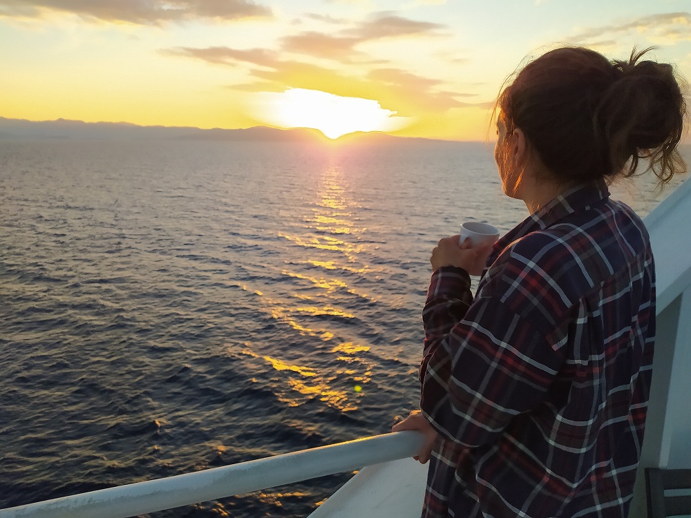 Wakker worden op de boot naar Griekenland